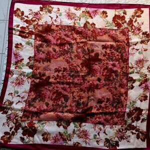 100% Virgin Wool Hand-Printed Floral Scarf (Made in Japan)